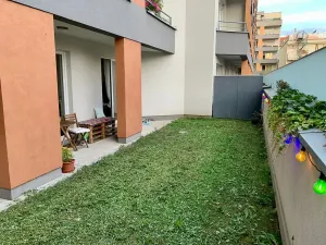 Prodej bytu 2+kk, Praha - Vršovice, Petrohradská, 118 m2