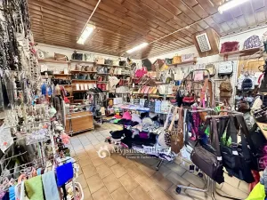 Pronájem obchodního prostoru, Znojmo, Divišovo náměstí, 50 m2