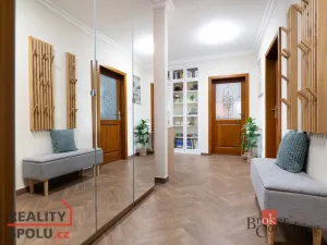 Prodej rodinného domu, Kly - Hoření Vinice, 288 m2