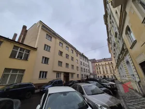 Pronájem bytu 3+kk, Praha - Smíchov, Vrázova, 76 m2