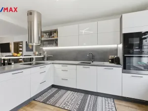 Prodej bytu 4+kk, Karlovy Vary - Tašovice, Slovanská, 96 m2