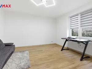 Prodej bytu 4+kk, Karlovy Vary - Tašovice, Slovanská, 96 m2