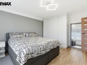 Prodej bytu 4+kk, Karlovy Vary - Tašovice, Slovanská, 96 m2