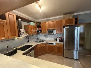 Pronájem bytu 3+1, Praha - Kbely, Toužimská, 135 m2