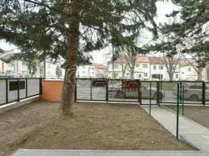 Pronájem bytu 1+1, Praha - Střížkov, Chrastavská, 30 m2