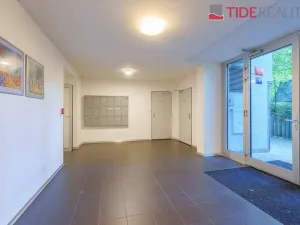 Pronájem bytu 5+kk, Praha, Astlova, 160 m2