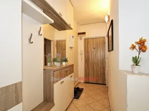 Pronájem bytu 2+1, Dobšice, V Zahradách, 60 m2