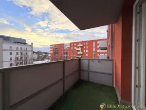 Pronájem bytu 2+kk, Mladá Boleslav, U Kasáren, 46 m2