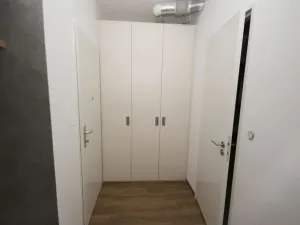 Pronájem bytu 1+kk, Praha - Smíchov, Radlická, 34 m2
