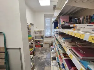 Pronájem obchodního prostoru, Třinec, nám. Míru, 25 m2