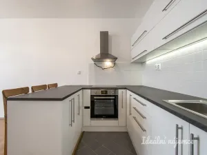 Prodej bytu 2+kk, Praha - Krč, Štúrova, 39 m2