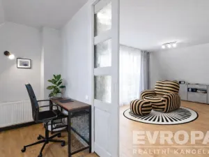 Prodej rodinného domu, Praha - Suchdol, Armádní, 196 m2