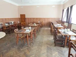 Prodej restaurace, Psáry, Hlavní, 182 m2