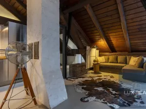 Prodej atypického bytu, Mikulov, Komenského, 164 m2