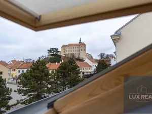 Prodej atypického bytu, Mikulov, Komenského, 164 m2