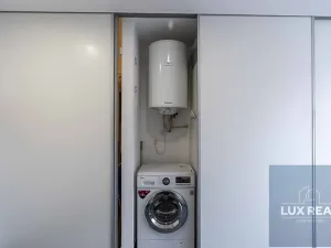 Prodej atypického bytu, Mikulov, Komenského, 164 m2