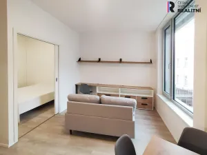 Pronájem bytu 1+kk, Praha - Smíchov, 36 m2