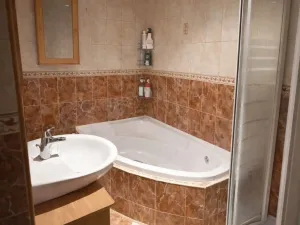 Prodej bytu 2+1, Chomutov, Kamenná, 60 m2