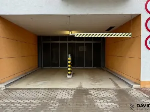 Prodej obchodního prostoru, Brno - Královo Pole, Mojmírovo náměstí, 78 m2