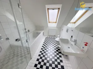 Pronájem bytu 2+1, Praha - Podolí, Nad spádem, 82 m2