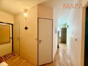 Prodej bytu 3+1, Chomutov, Holešická, 62 m2