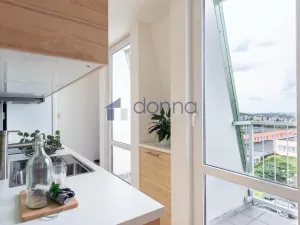 Pronájem bytu 2+kk, Praha, Za černým mostem, 51 m2