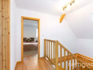 Prodej rodinného domu, Holenice, 159 m2