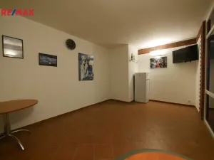 Pronájem kanceláře, Lety, Pražská, 16 m2