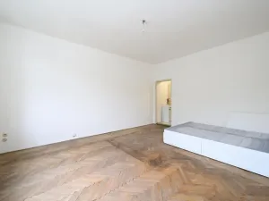 Pronájem bytu 1+kk, Praha - Vršovice, Ruská, 32 m2