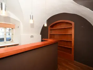 Pronájem obchodního prostoru, Praha - Malá Strana, Maltézské náměstí, 71 m2