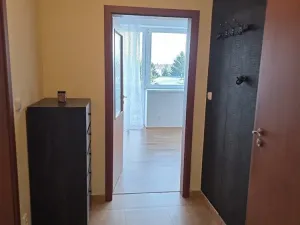 Pronájem bytu 2+kk, Jesenice, V Roháči I., 50 m2