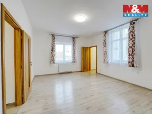Pronájem bytu 2+kk, Plzeň - Jižní Předměstí, Husova, 45 m2