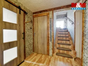 Prodej rodinného domu, Broumov, 183 m2