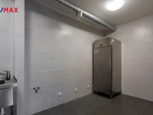 Pronájem restaurace, Praha - Stodůlky, Tlumačovská, 365 m2