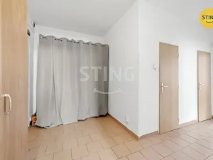 Pronájem bytu 2+1, Nová Role, Tovární, 60 m2