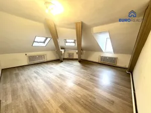 Pronájem bytu 3+1, Mariánské Lázně, Hlavní třída, 97 m2