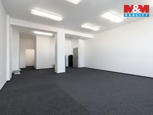 Prodej obchodního prostoru, Bruntál, nám. Míru, 720 m2