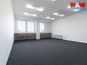 Prodej kanceláře, Bruntál, nám. Míru, 720 m2