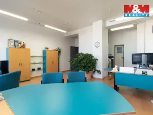 Prodej kanceláře, Bruntál, nám. Míru, 720 m2