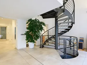 Pronájem obchodního prostoru, Praha - Vršovice, Černomořská, 364 m2