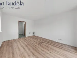 Pronájem bytu 1+kk, Brno, Líšeňská, 29 m2