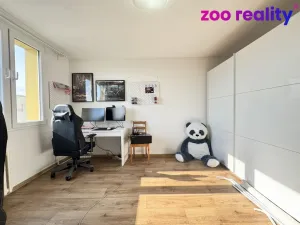 Prodej bytu 3+1, Chomutov, Vítězslava Nezvala, 66 m2