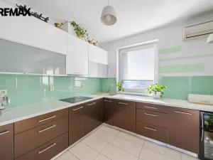 Prodej bytu 3+1, Vysoká nad Labem, 83 m2