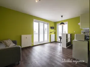 Pronájem bytu 1+kk, Praha - Záběhlice, Mikanova, 31 m2