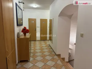 Pronájem komerční nemovitosti, Vítkov, náměstí Jana Zajíce, 31 m2