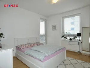 Pronájem bytu 2+kk, Liberec, Rubínová, 74 m2