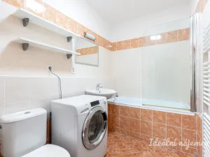 Pronájem bytu 1+kk, Praha - Kyje, Sicherova, 33 m2