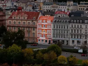 Prodej činžovního domu, Karlovy Vary, náměstí Republiky, 672 m2