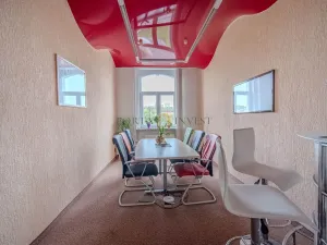 Prodej činžovního domu, Karlovy Vary, náměstí Republiky, 672 m2