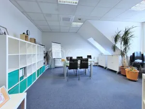 Pronájem kanceláře, Praha - Nusle, Hvězdova, 240 m2